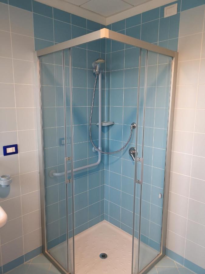 Hotel Clodi Асколи Пичено Екстериор снимка